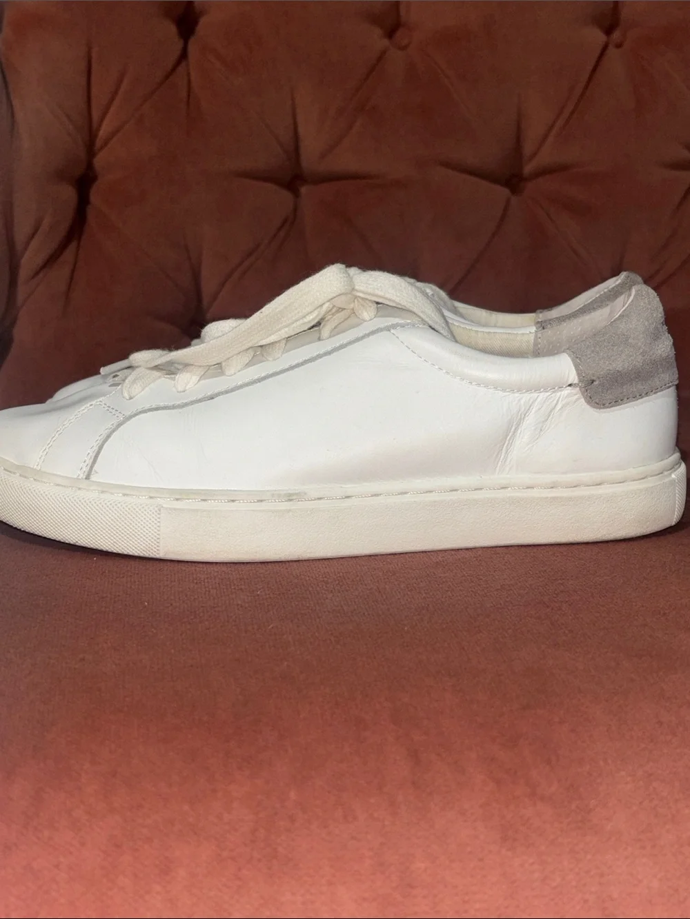 Sam Edelman low top white classic sneakers suede back y2k style shoe women’s 7